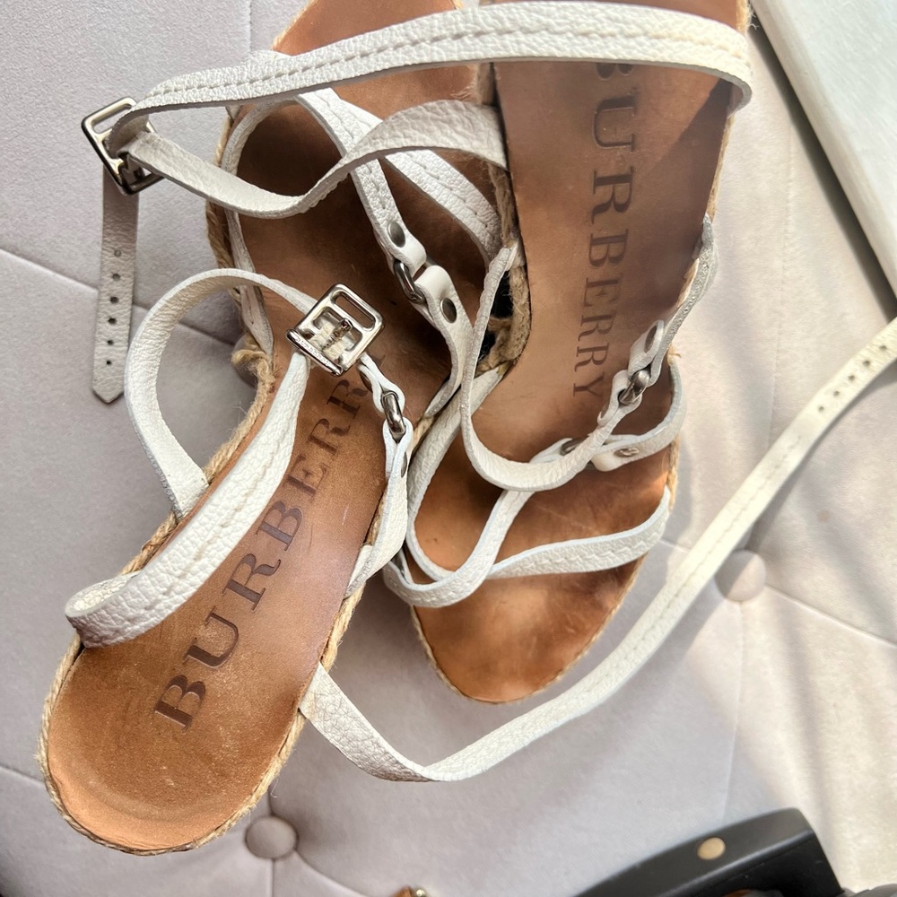 Burberry Sandals - Picture 11 of 16